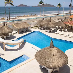 sands-arenas.mazatlan-hotels.com/