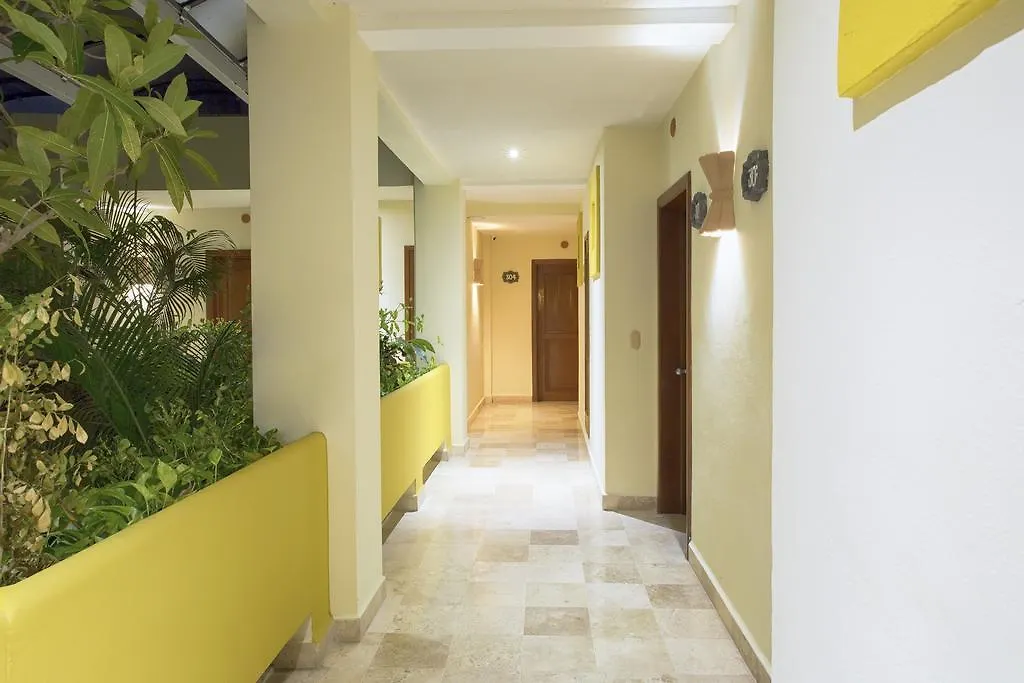 Hotel Los Itzaes By 5Th Av Playa del Carmen 3*,